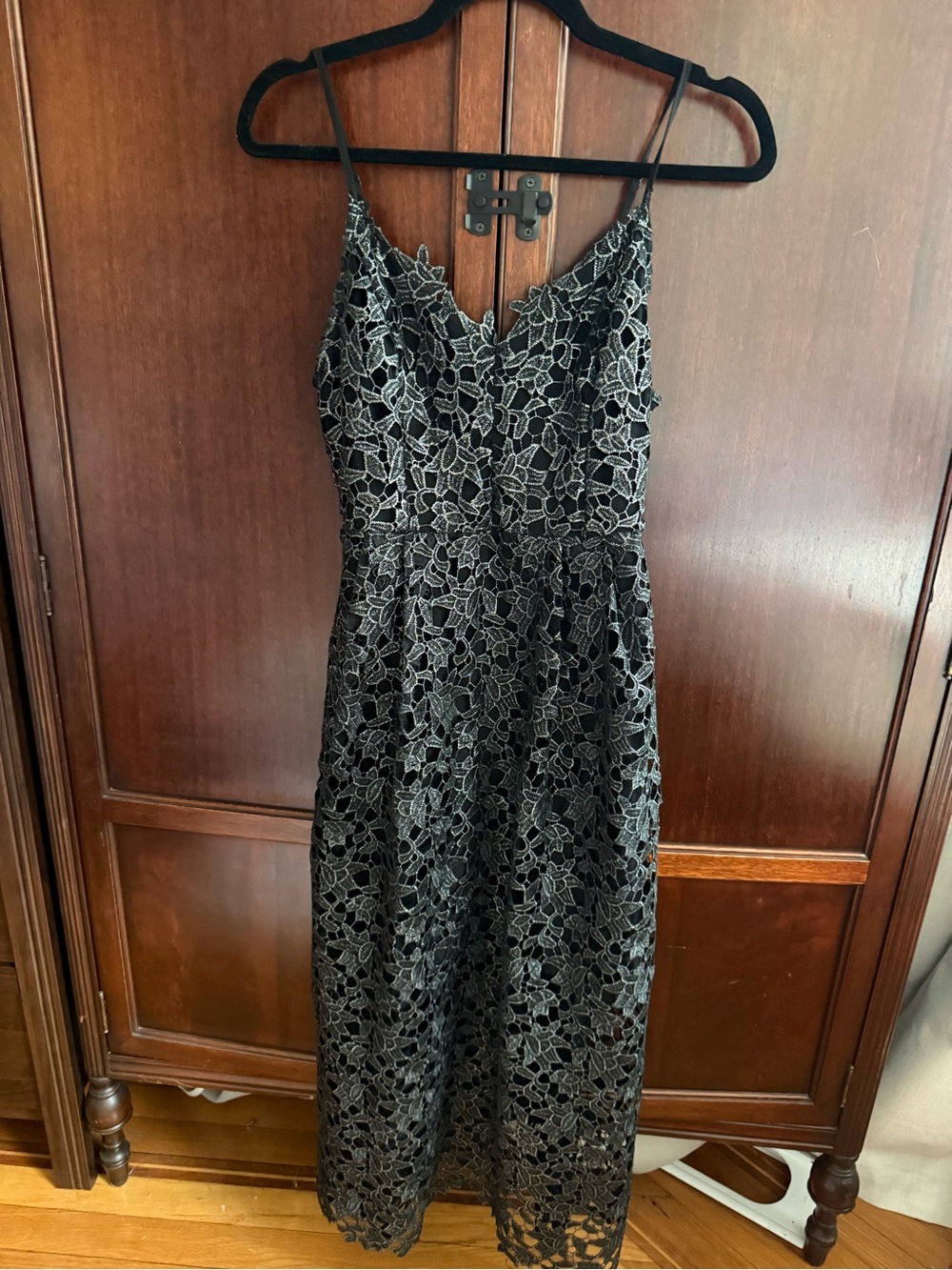 ASTR the label silver metallic midi dress